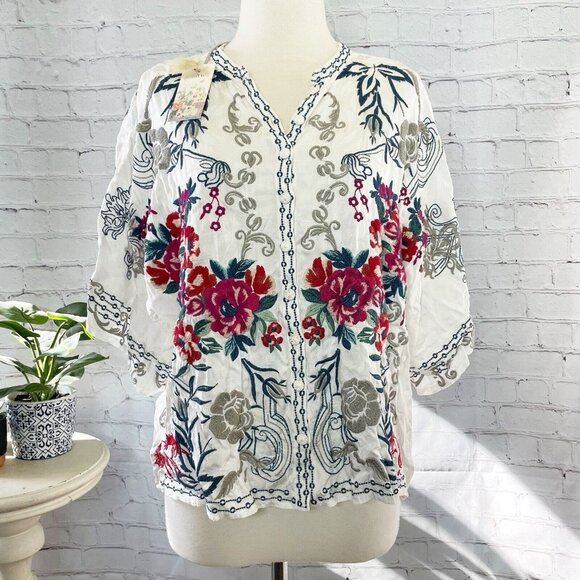 NEW Johnny Was Embroidered Floral Blouse Women's Size S Rayon Boho Peasant Top - Picture 2 of 10